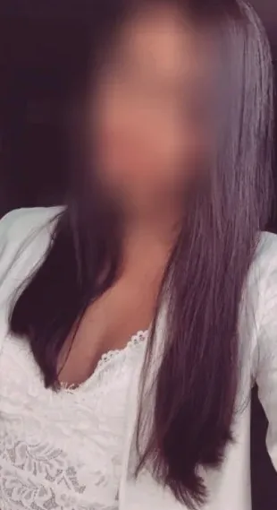 Alba, 28 años